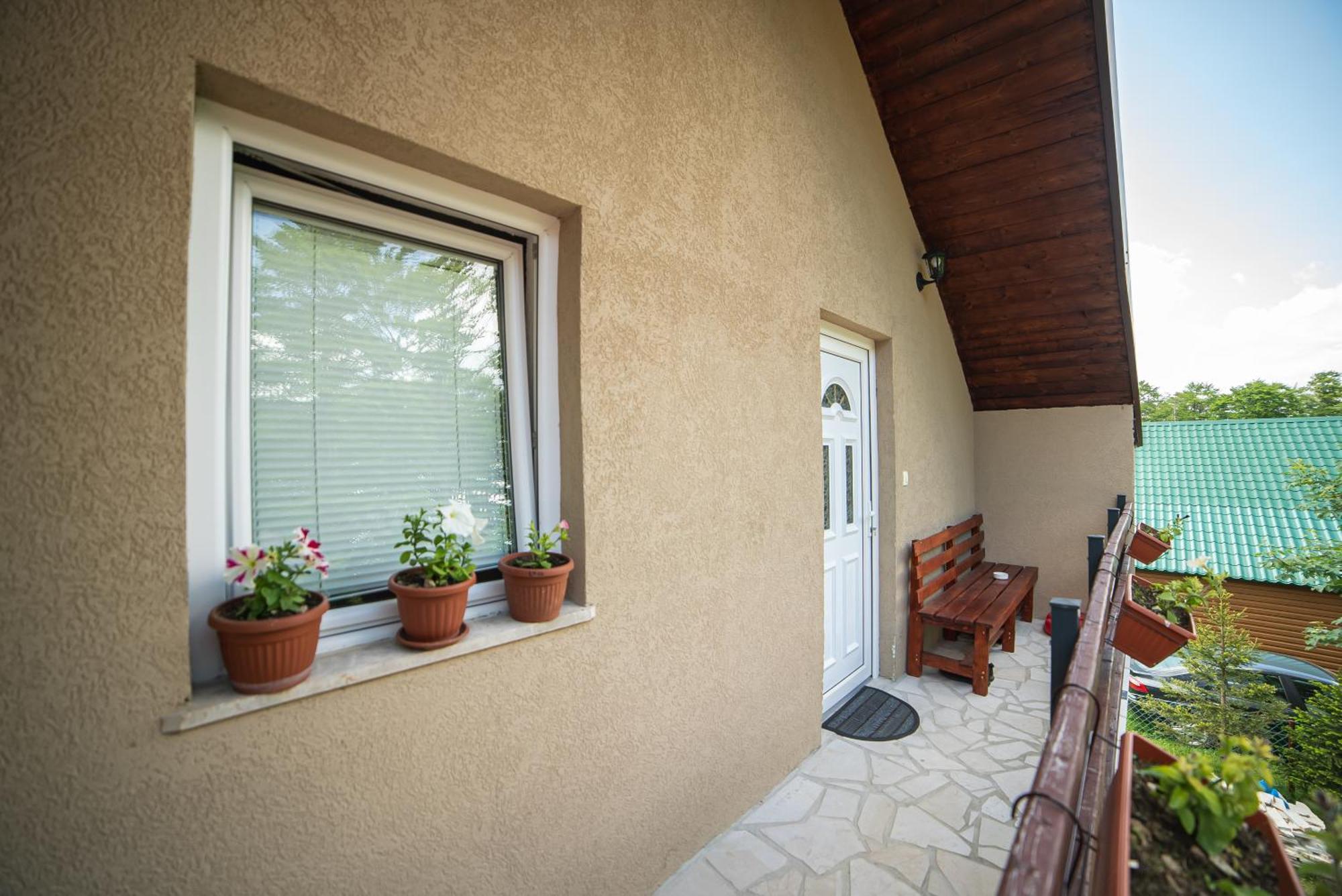 Guest House "Visnja" 자블야크 외부 사진