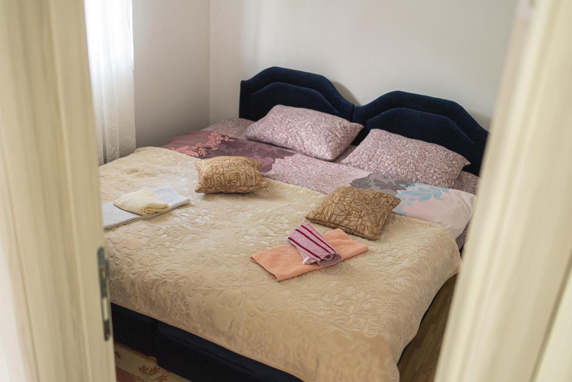 Guest House "Visnja" 자블야크 외부 사진