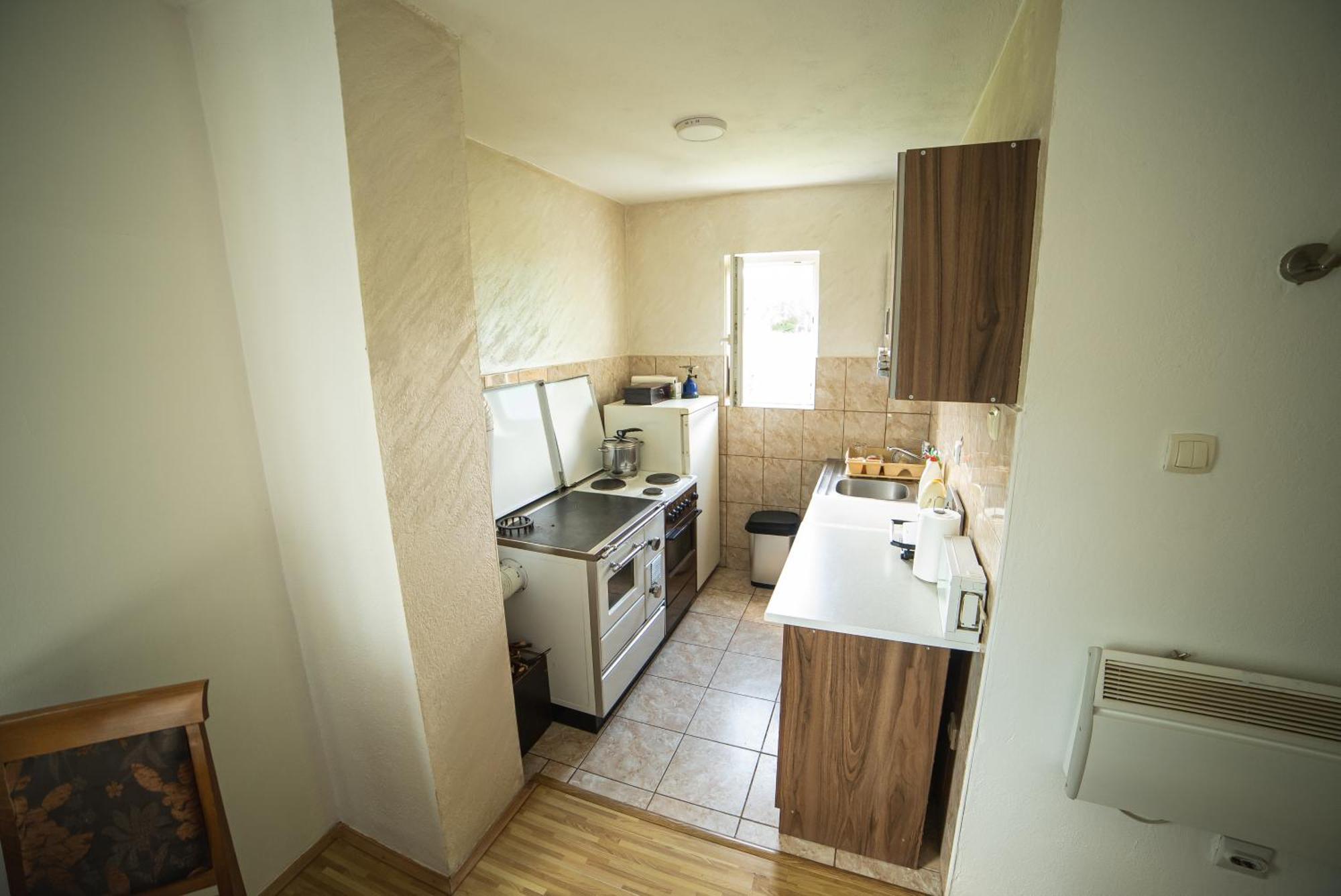 Guest House "Visnja" 자블야크 외부 사진